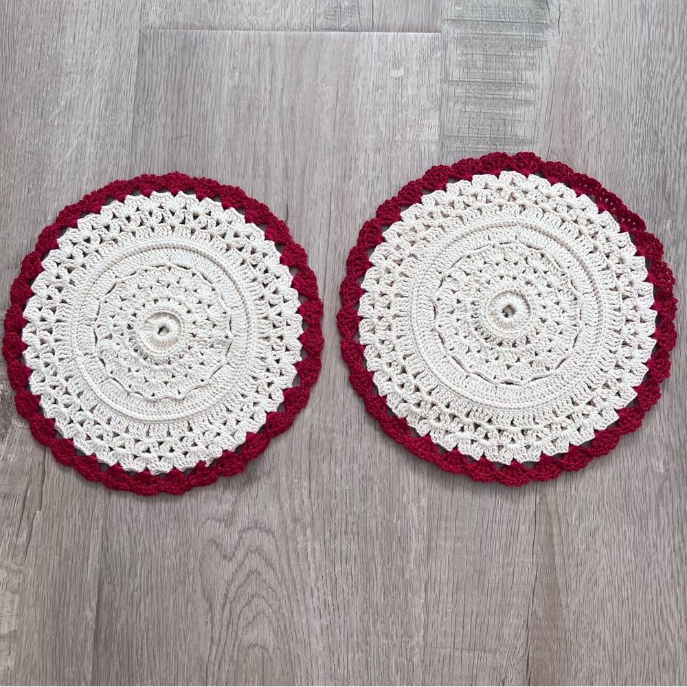 2 PCs Vintage Double Layers Hand Crocheted Doily Doilie Red White Round 8”‎